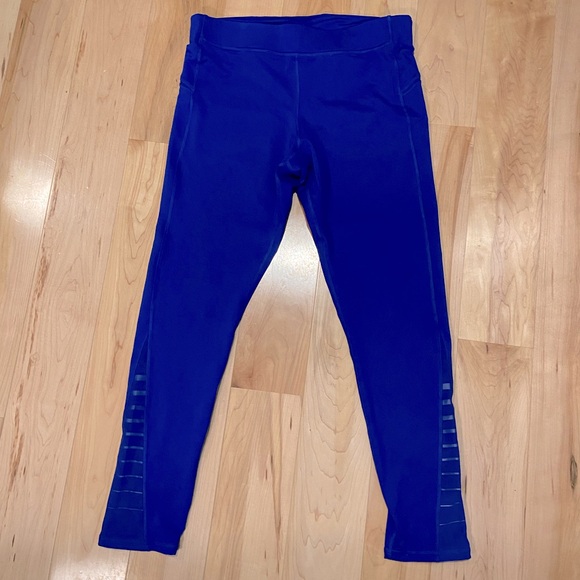 Never Worn Champion XXL Women’s Leggings NWOT - Picture 1 of 6